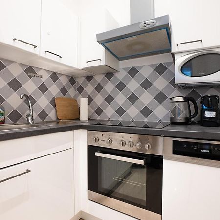 Apartment In The Central Area. 5 Minute'S Walk To The Danube. Vienna Exterior photo